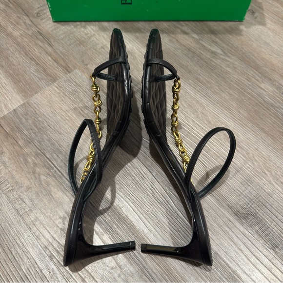 Bottega Veneta Leaf Black Leather Sandals - Picture 8 of 16